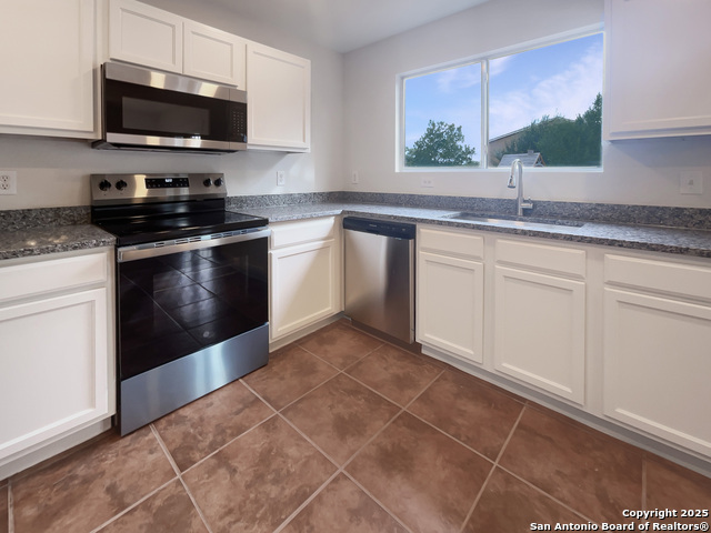 201 Gatewood, Cibolo, Texas image 6