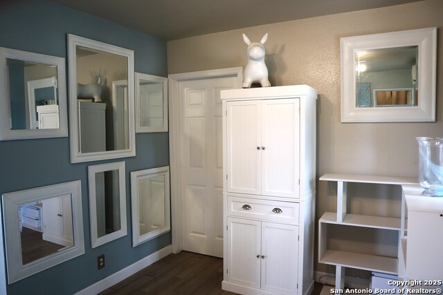 224 Paradise, Lakehills, Texas image 13