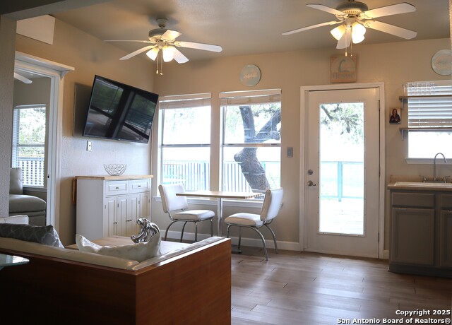 224 Paradise, Lakehills, Texas image 20