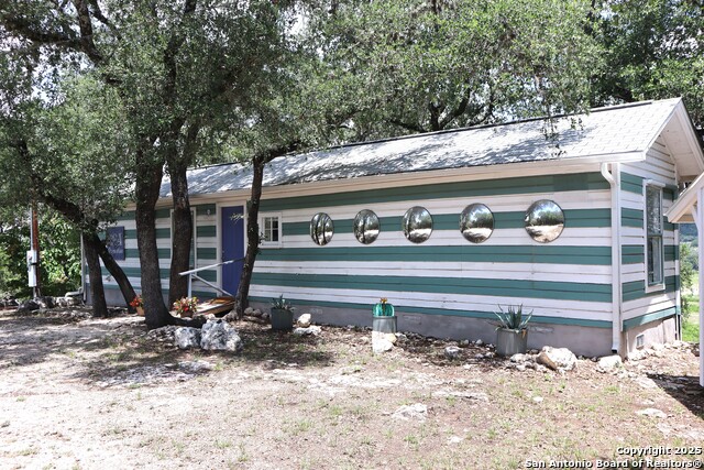 224 Paradise, Lakehills, Texas image 5