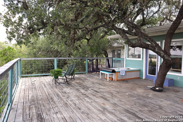 224 Paradise, Lakehills, Texas image 9