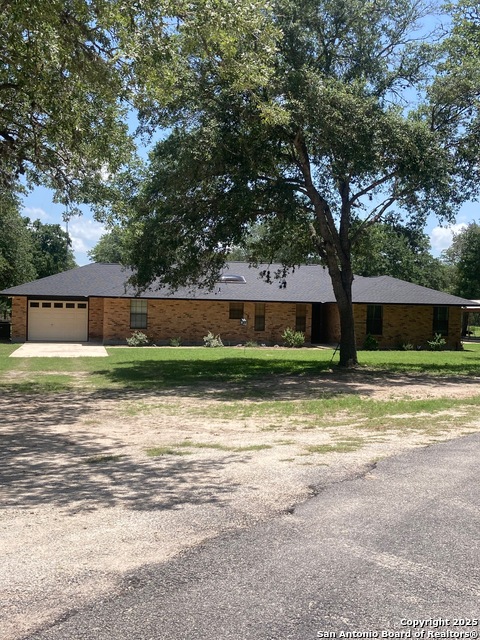 255 Blackjack, La Vernia, Texas image 1