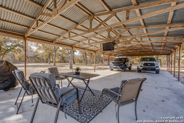 255 Blackjack, La Vernia, Texas image 12