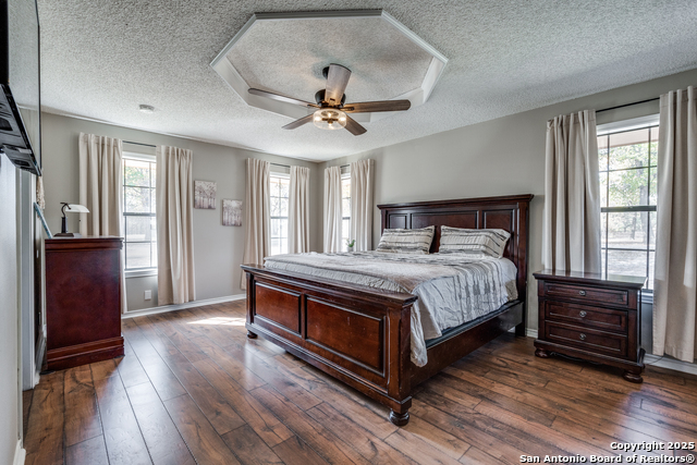 255 Blackjack, La Vernia, Texas image 6
