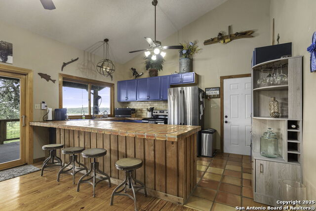 314 Sunset, Lakehills, Texas image 10