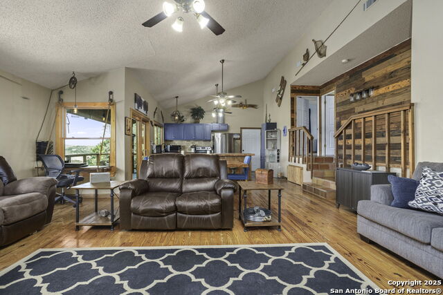 314 Sunset, Lakehills, Texas image 13