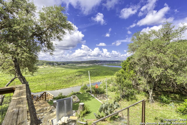 314 Sunset, Lakehills, Texas image 26