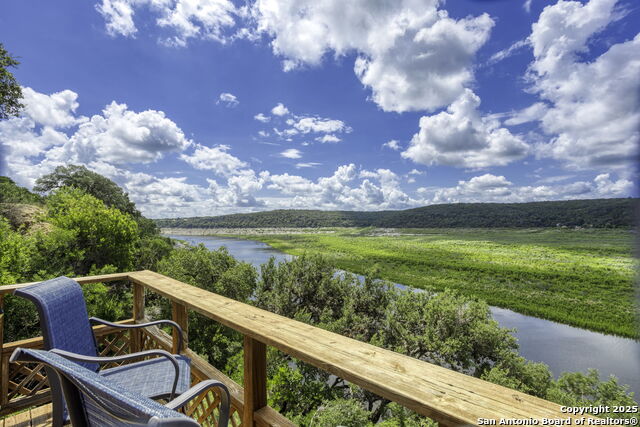 314 Sunset, Lakehills, Texas image 32