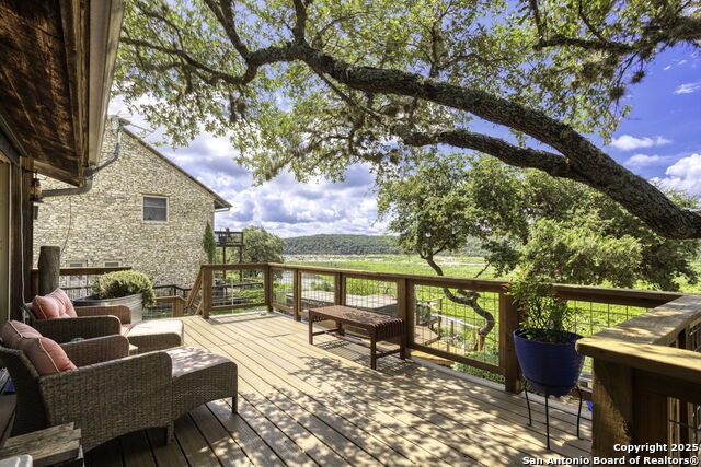 314 Sunset, Lakehills, Texas image 9