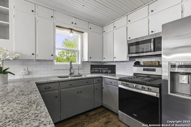 205 E Westmeyer, Poth, Texas image 13