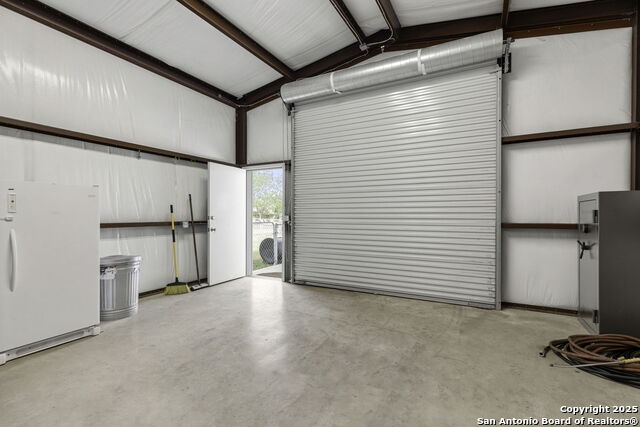 205 E Westmeyer, Poth, Texas image 31