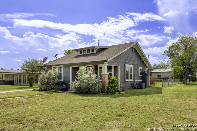 205 E Westmeyer, Poth, Texas image 6