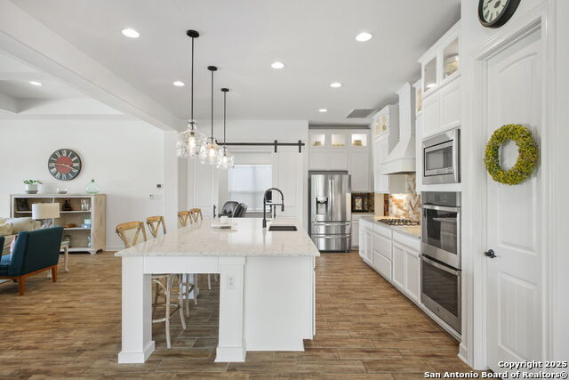 542 Private Road 3702, San Antonio, Texas image 10