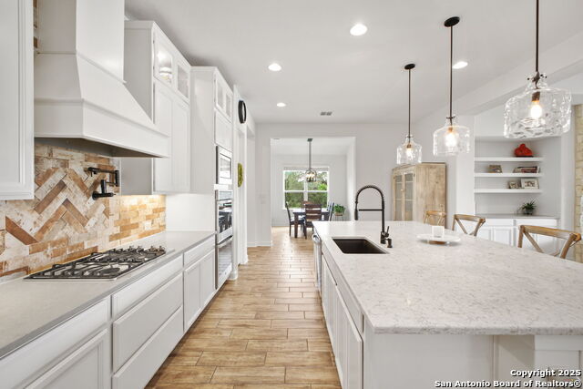542 Private Road 3702, San Antonio, Texas image 12