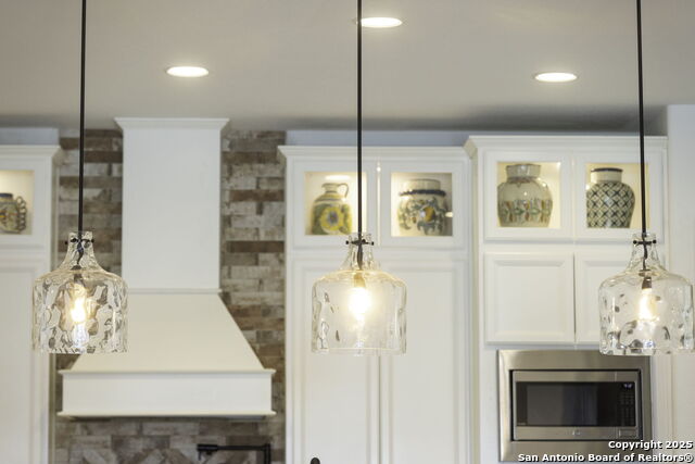 542 Private Road 3702, San Antonio, Texas image 13