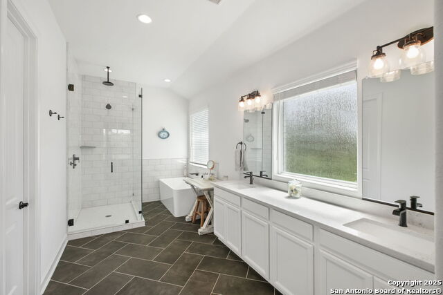542 Private Road 3702, San Antonio, Texas image 20