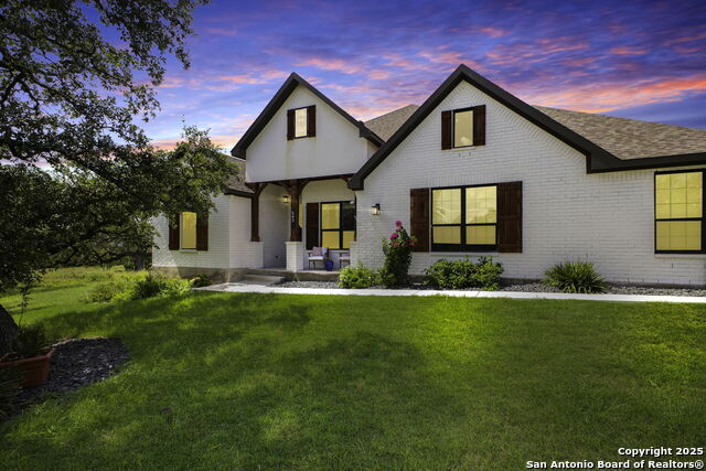 542 Private Road 3702, San Antonio, Texas image 3