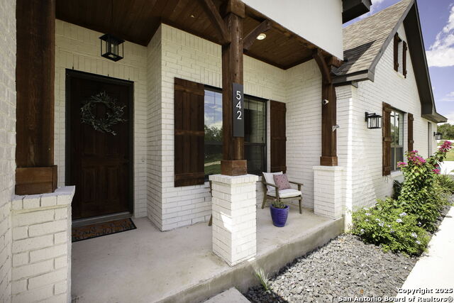 542 Private Road 3702, San Antonio, Texas image 4