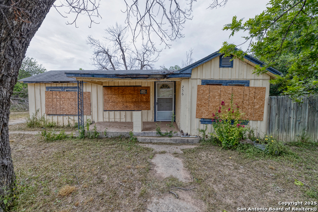 256 Shook, Uvalde, Texas image 7