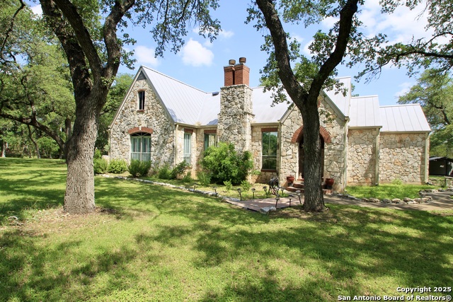 10020 Autumn Wood, Spring Branch, Texas image 2
