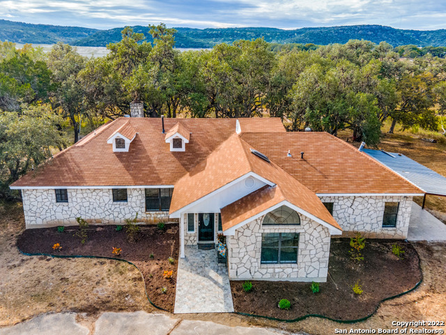 2580 Goat Hill, Lakehills, Texas image 2