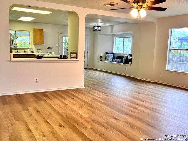 7906 Swindow Circle, Converse, Texas image 3