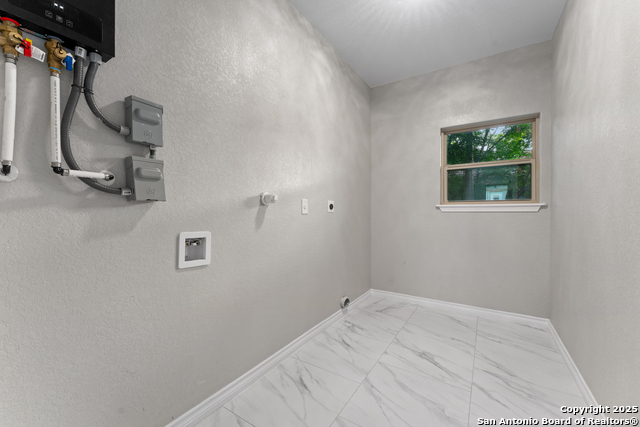 237 Avenue D, Poteet, Texas image 19