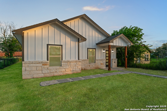 237 Avenue D, Poteet, Texas image 2