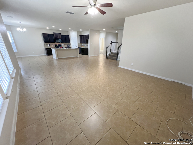 8915 Palmetto Park, Converse, Texas image 18