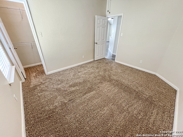 8915 Palmetto Park, Converse, Texas image 30