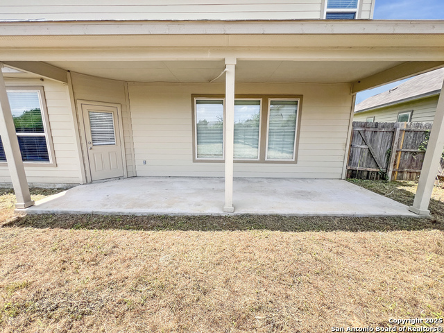 8915 Palmetto Park, Converse, Texas image 49