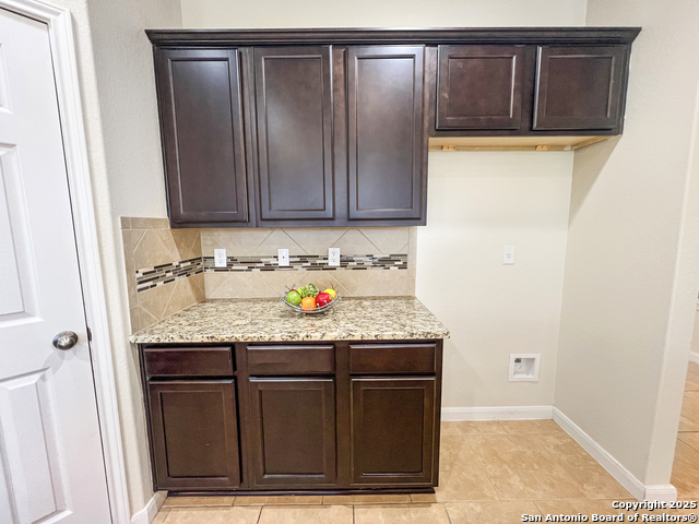 8915 Palmetto Park, Converse, Texas image 8