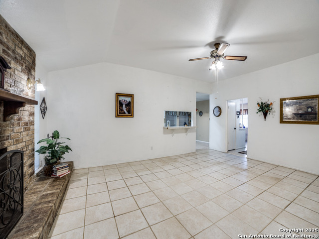 341 Oriente, Pleasanton, Texas image 9