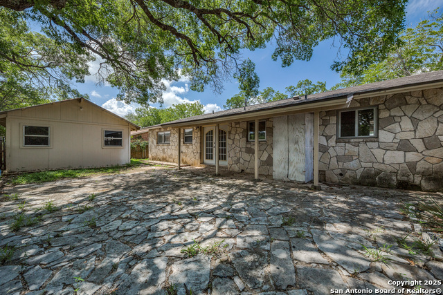 510 Lake, Kerrville, Texas image 11