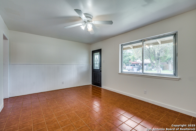 510 Lake, Kerrville, Texas image 2