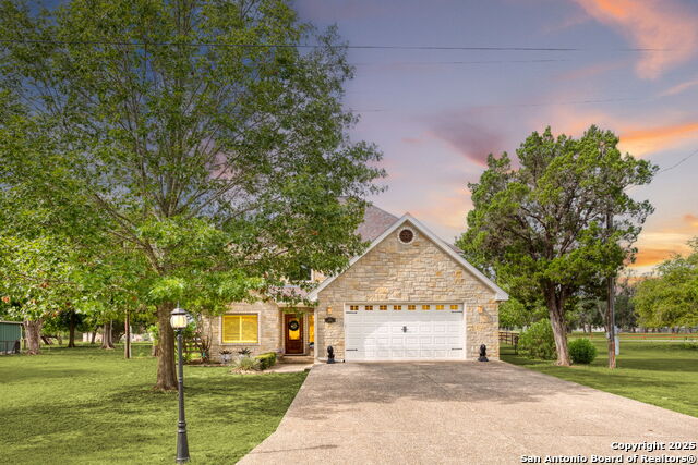 218 Deerwood, Bandera, Texas image 2