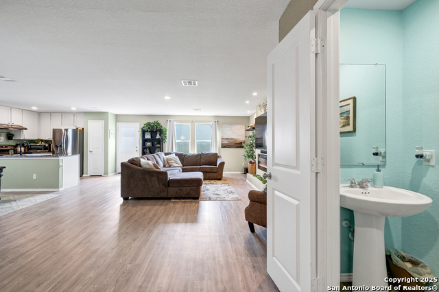2910 Stigler Dr, Converse, Texas image 14