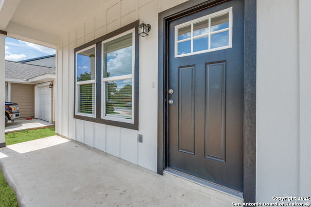 228 W Martindale St, Seguin, Texas image 3