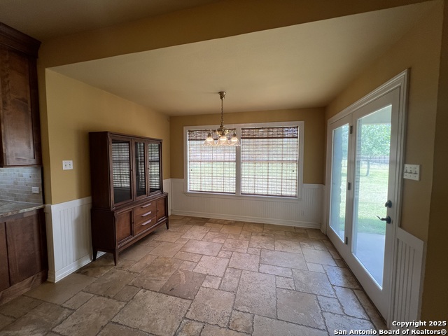 1622 Continental Dr, Pleasanton, Texas image 10