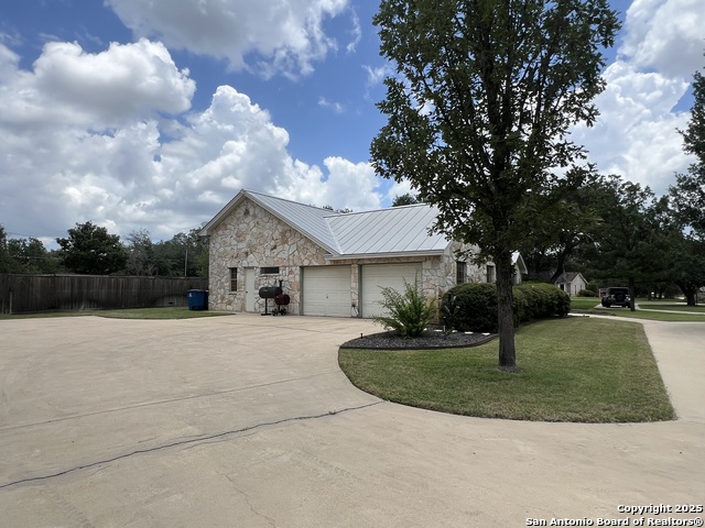 1622 Continental Dr, Pleasanton, Texas image 25