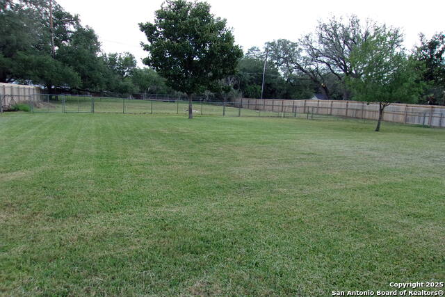 1622 Continental Dr, Pleasanton, Texas image 27