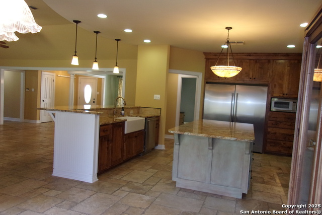 1622 Continental Dr, Pleasanton, Texas image 9