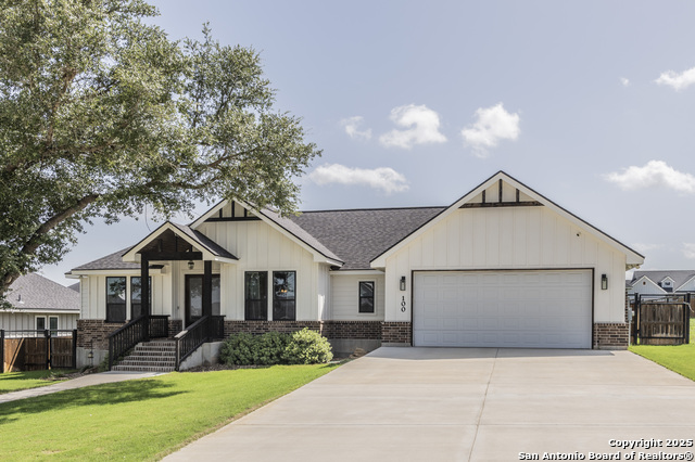 100 N Mahogany Path, La Vernia, Texas image 1