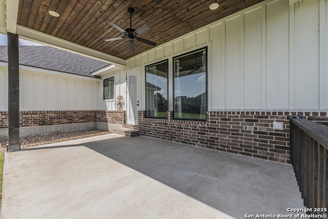 100 N Mahogany Path, La Vernia, Texas image 29