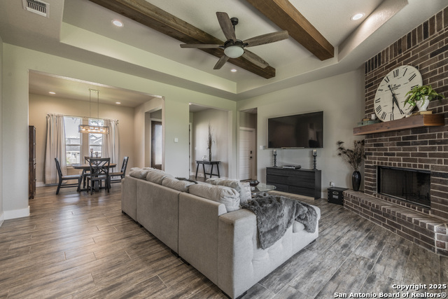 100 N Mahogany Path, La Vernia, Texas image 7