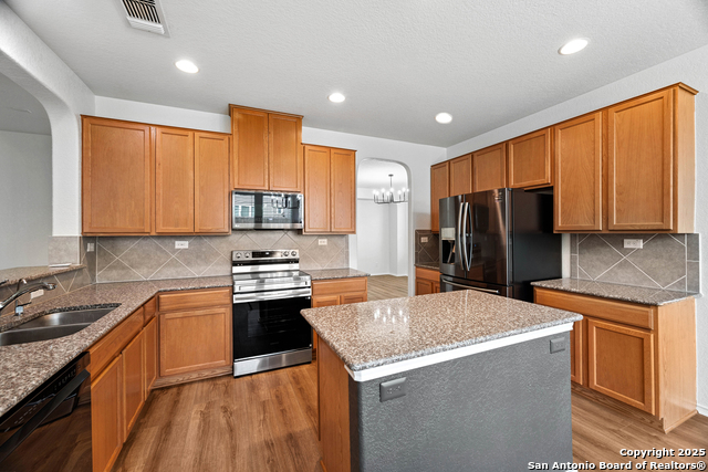 417 Landmark Falls, Cibolo, Texas image 9