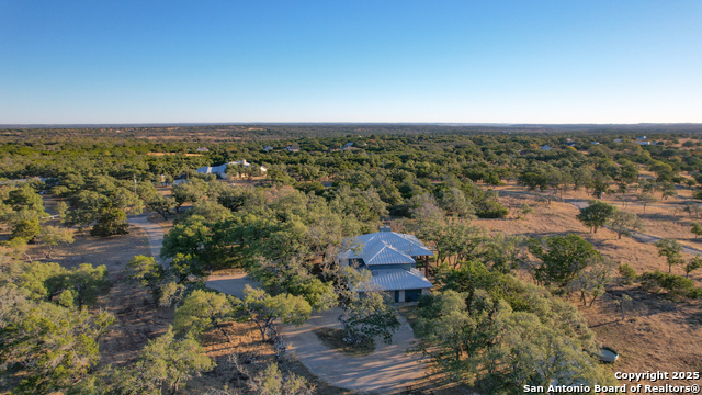 777 Black Jack Aly, Kerrville, Texas image 3