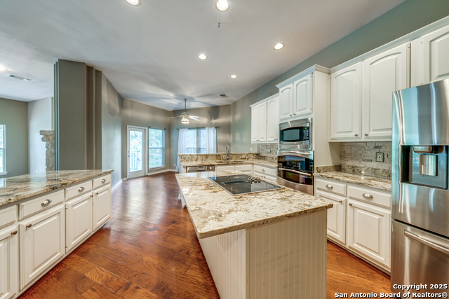 8520 Fair Oaks, Boerne, Texas image 18