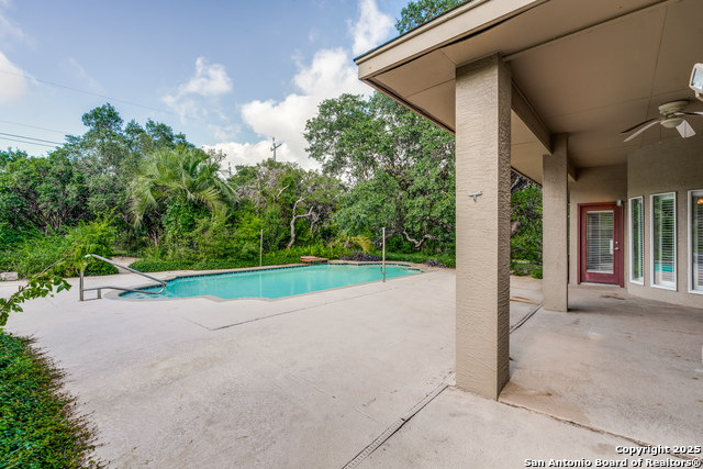 8520 Fair Oaks, Boerne, Texas image 32
