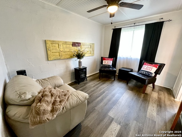 406 Hackberry, Bandera, Texas image 21